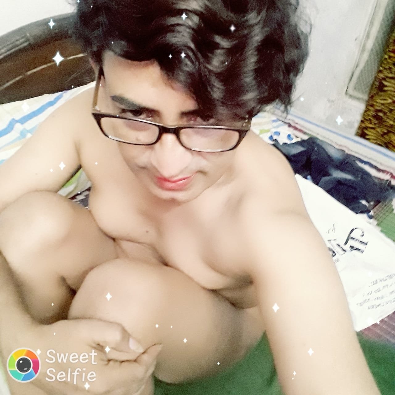 Qizning birinchi marta nozik va chiroyli jinsiy aloqada bolishi