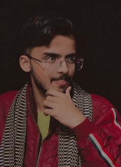 Chiku - Male escort in Mumbai Photo 5 of 6