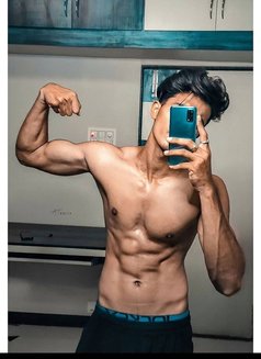 Chiku - Male escort in Noida Photo 1 of 3