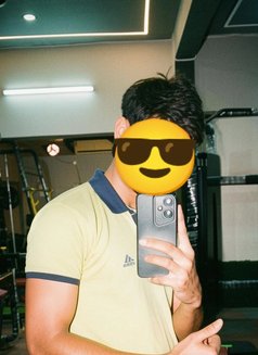 Chiku - Acompañantes masculino in Noida Photo 4 of 6