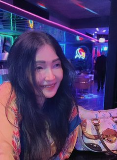 Chill - escort in Bangkok Photo 5 of 7