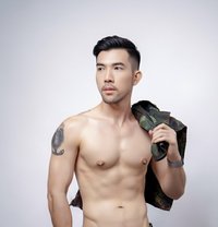 Chin - Transsexual escort in Bangkok