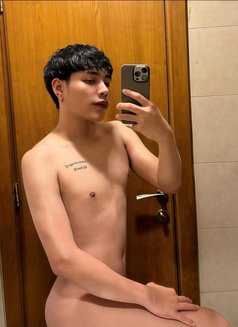 Chin - Male escort in Muscat Photo 12 of 12