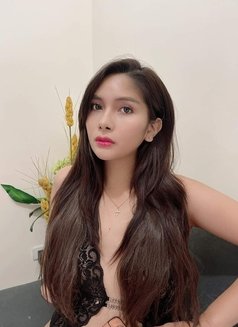 Chinjoy - escort in Manila Photo 6 of 7