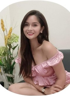 Chinjoy - escort in Manila Photo 1 of 7