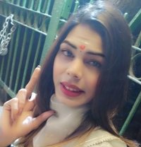 Chinki with place - Transsexual escort in New Delhi