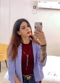 Chinki 🥵 9+monster dick - Acompañantes transexual in New Delhi Photo 30 of 30