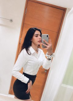 Chinki π₯΅ 9+monster dick - Transsexual escort in New Delhi Photo 26 of 27