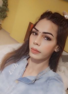 Chinki 9+ - Transsexual escort in New Delhi Photo 2 of 6