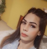 Chinki 9+ cam show only - Acompañantes transexual in New Delhi