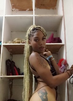 Chinn - escort in Barbados Photo 5 of 9