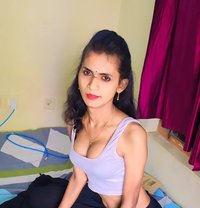 Chinnari - Acompañantes transexual in Hyderabad