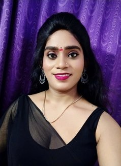 Chinni Reddy - Intérprete transexual de adultos in Hyderabad Photo 2 of 3