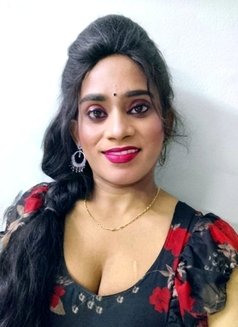 Chinni Reddy - Transsexual adult performer in Hyderabad Photo 3 of 3