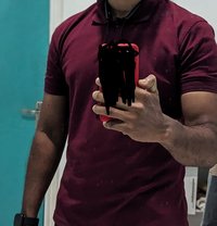 Your Dream Boyfriend - Agencia de acompañantes masculinas in Colombo