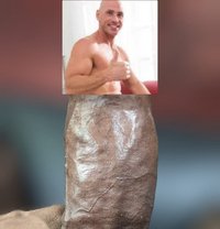 Chinthana 69 - Acompañantes masculino in Colombo