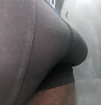 Chinthana 69 - Acompañantes masculino in Colombo