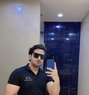 Chirag Khatri - Acompañantes masculino in New Delhi Photo 1 of 8