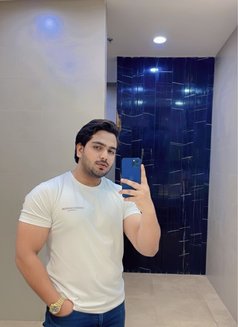 Chirag Khatri - Male escort in New Delhi Photo 2 of 8