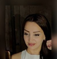 Chirin - escort in Beirut Photo 4 of 6