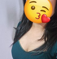 Chitra - adult performer in New Delhi