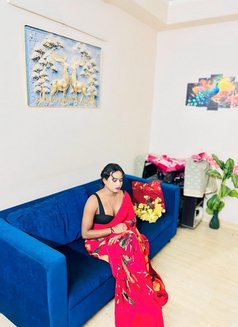 Chitra - Transsexual escort in Noida Photo 1 of 5