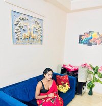 Chitra - Transsexual escort in Noida