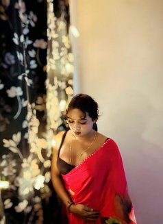 Chitra - Transsexual escort in Noida Photo 2 of 5