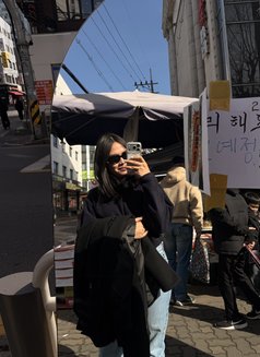 Chloe 200 Usd Bottom - Transsexual escort in Hong Kong Photo 3 of 8