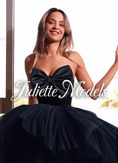 Chloé - escort in Palma de Mallorca Photo 4 of 13