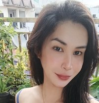 Chloe Delos Santos(available) - Transsexual escort in Manila