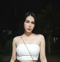 Chloe Delos Santos(available) - Transsexual escort in Manila