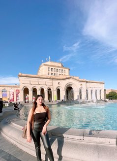 Chloe - escort in Dubai Photo 5 of 5