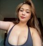 Candy (gfe, raw, sexy) - puta in Singapore Photo 1 of 5