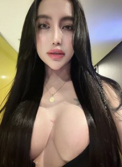 Chloe - Acompañantes transexual in Manila Photo 16 of 16