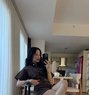 Chloé - escort in Paris Photo 1 of 7