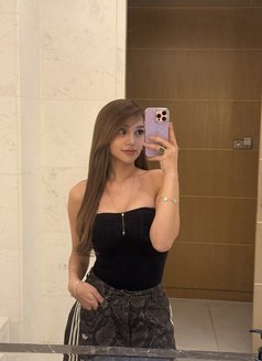 CHLOE in MNL for a week - escort in Makati City Photo 15 of 15