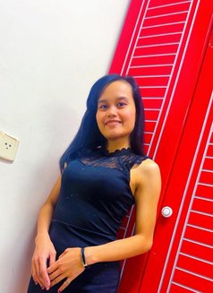 Chloe - escort in Riyadh Photo 2 of 4