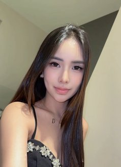 可爱 chloe is coming - escort in Taipei Photo 13 of 13