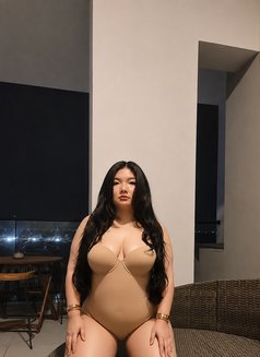 Chloe Luxury in masdar city - escort in Abu Dhabi Photo 11 of 13
