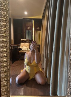 Chloe New Girl Coming Soon - masseuse in Yokosuka Photo 6 of 9