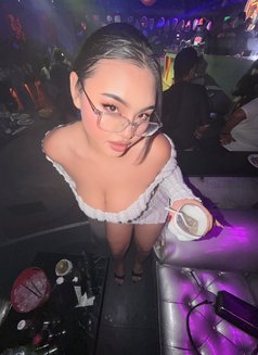 Chloe New Girl I’m here rn - masseuse in Okinawa Island Photo 1 of 8