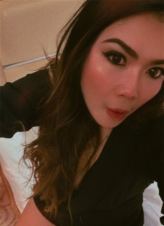 Chloe - escort in Hong Kong Photo 2 of 5