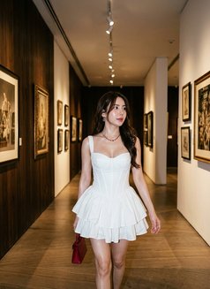 可爱 chloe student ( is back ) - escort in Taipei Photo 8 of 10