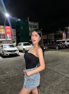 Chloe Trans - Transsexual escort in Makati City Photo 4 of 8