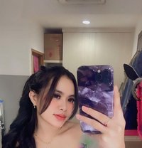 Chloee escort batam - escort in Batam