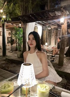 Chloeyourasianbabygirl - Acompañantes transexual in Makati City Photo 3 of 7