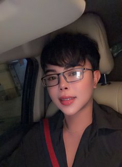 Chlowey - Male escort in Jeddah Photo 15 of 18