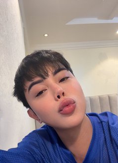 Chlowey - Male escort in Jeddah Photo 17 of 18