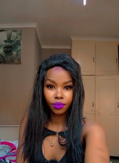 Cho Clit - puta in Johannesburg Photo 14 of 15